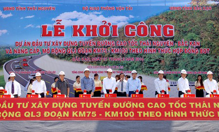 Thủ tướng Nguyễn Tấn Dũng đã phát lệnh khởi công dự án đầu tư xây dựng tuyến đường cao tốc Thái Nguyên-Bắc Kạn và nâng cấp, mở rộng QL 3 đoạn Km 75-Km100.